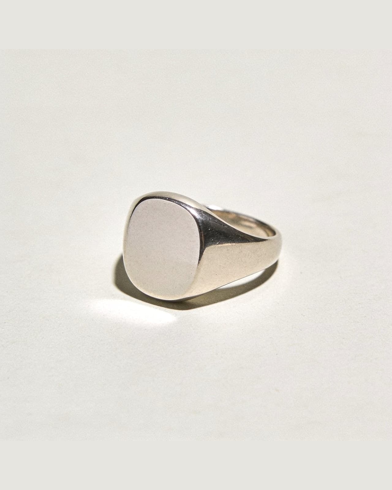 Como Signet Ring · Silver