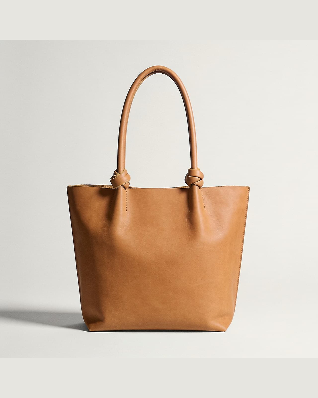 Lezzeno Leather Tote · Fauve