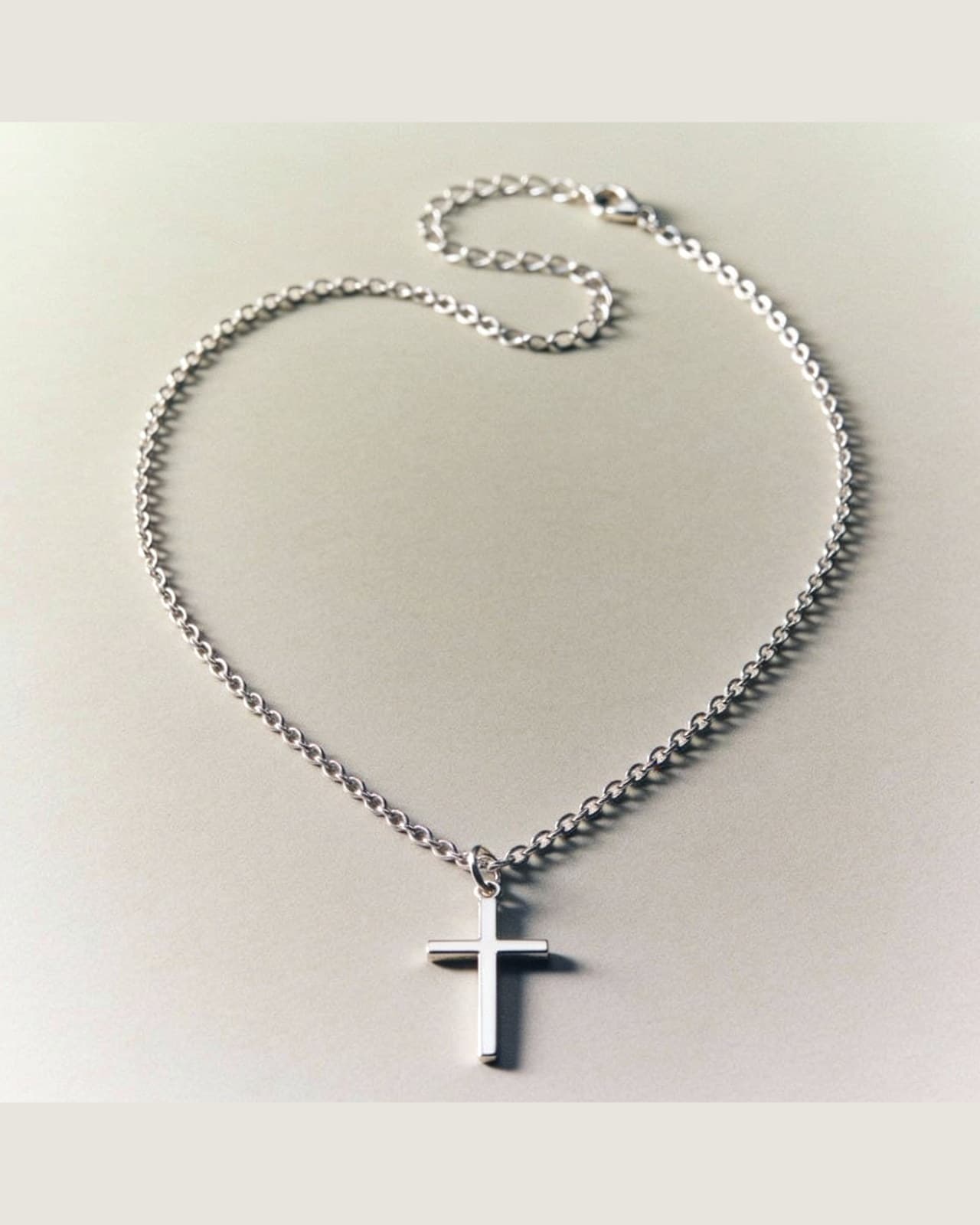 Vassena Cross Necklace · Silver