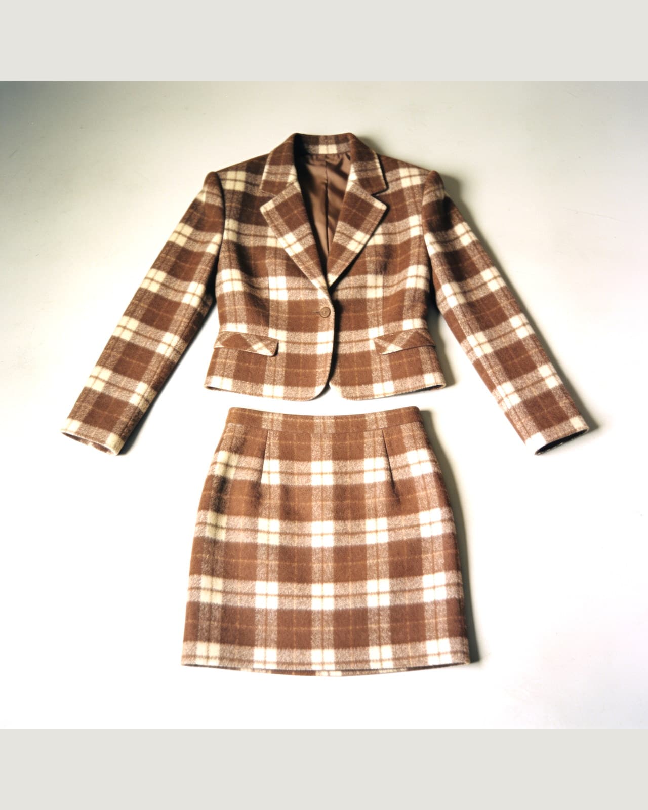 Barzio Check Suit · Brown check