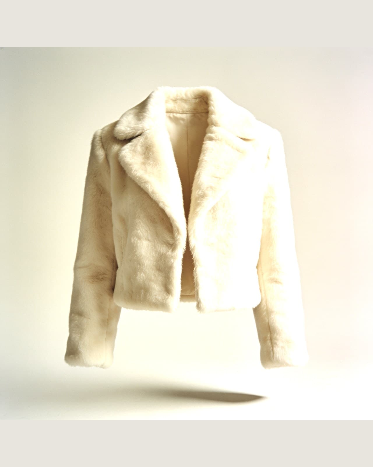Menaggio Faux Fur Jacket · Krém