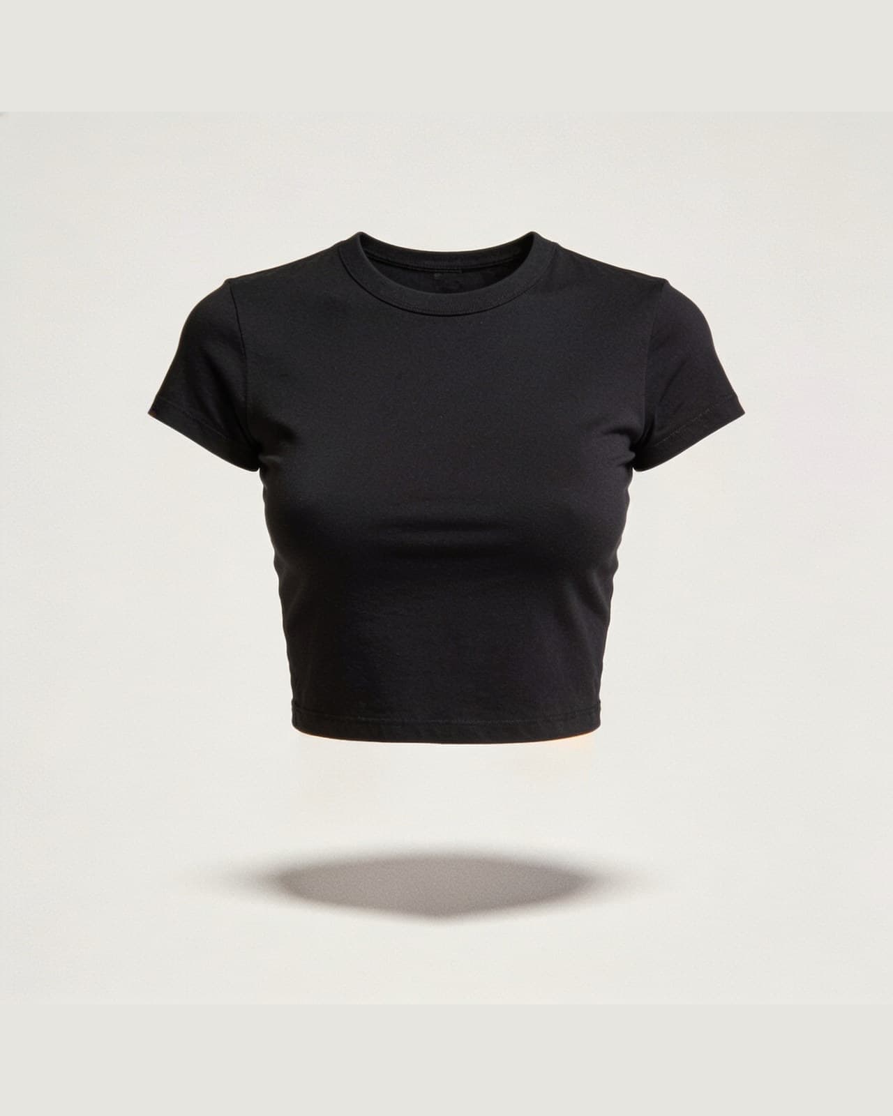 Lezzeno Cropped T-Shirt · Black