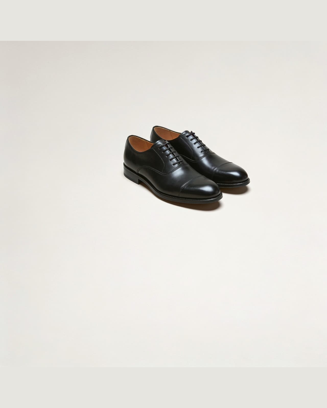 Pagnona Plain Cap Toe Oxford · Black