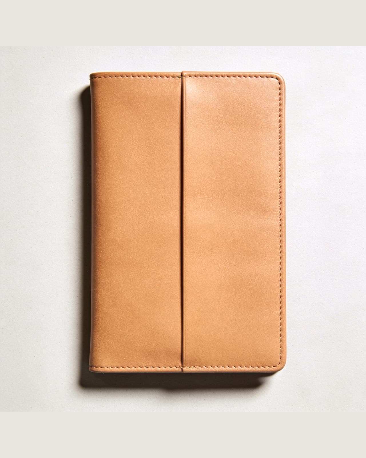 Carlazzo Document Holder · Konyak