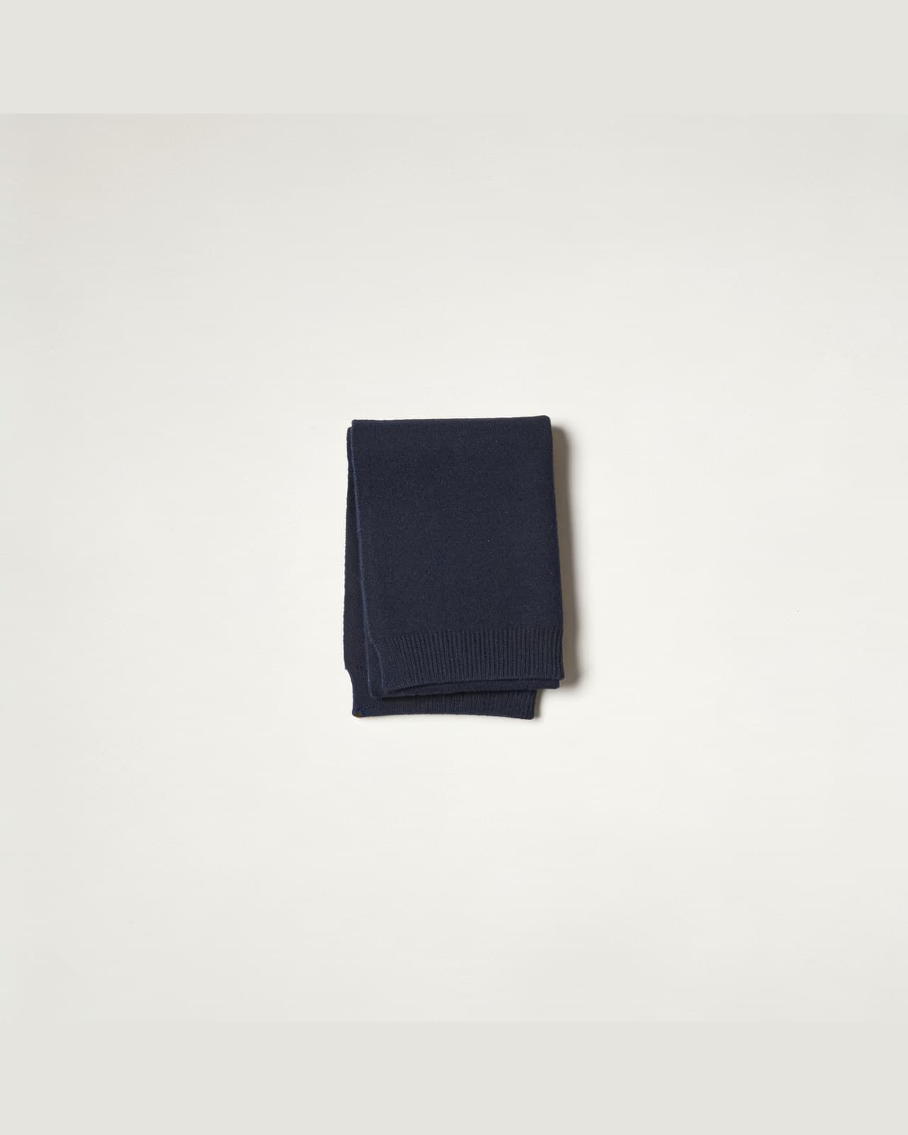 Narro Cashmere Scarf · Lake navy