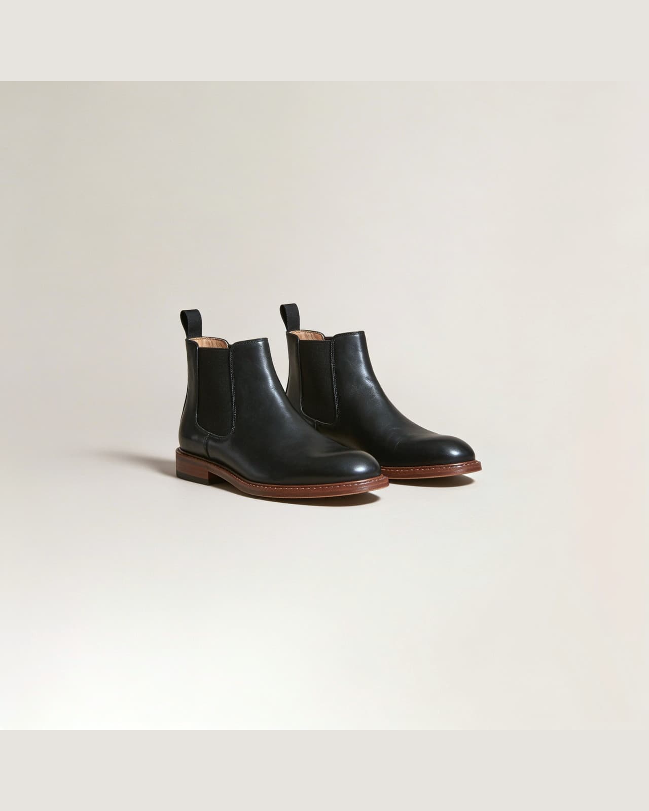 Sueglio Leather Chelsea Boot · Black